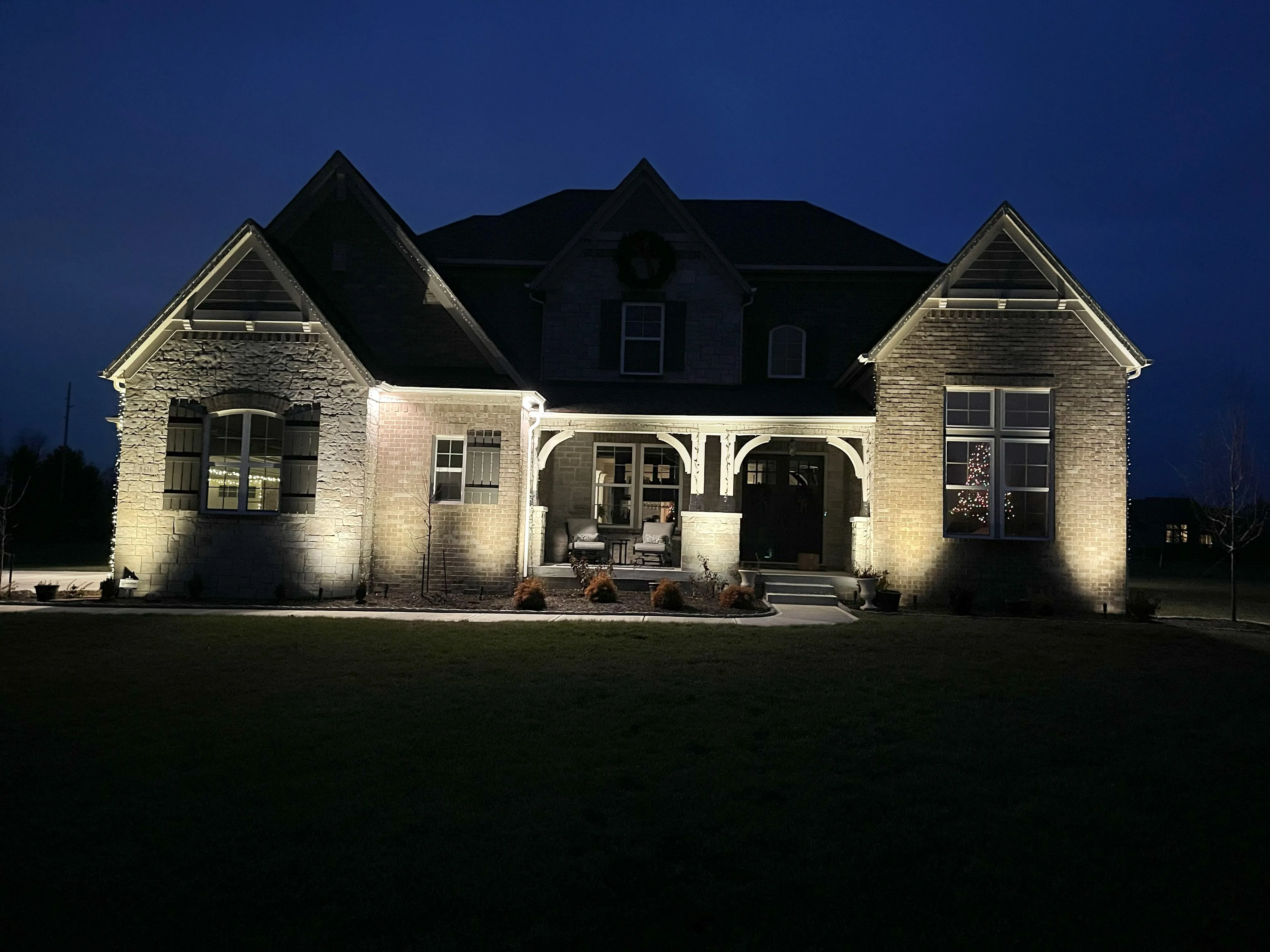 Foundation landscape lighting